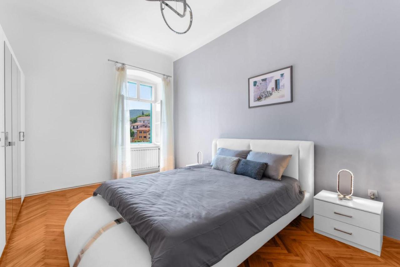 Apartmani Ella Rabac Exterior photo